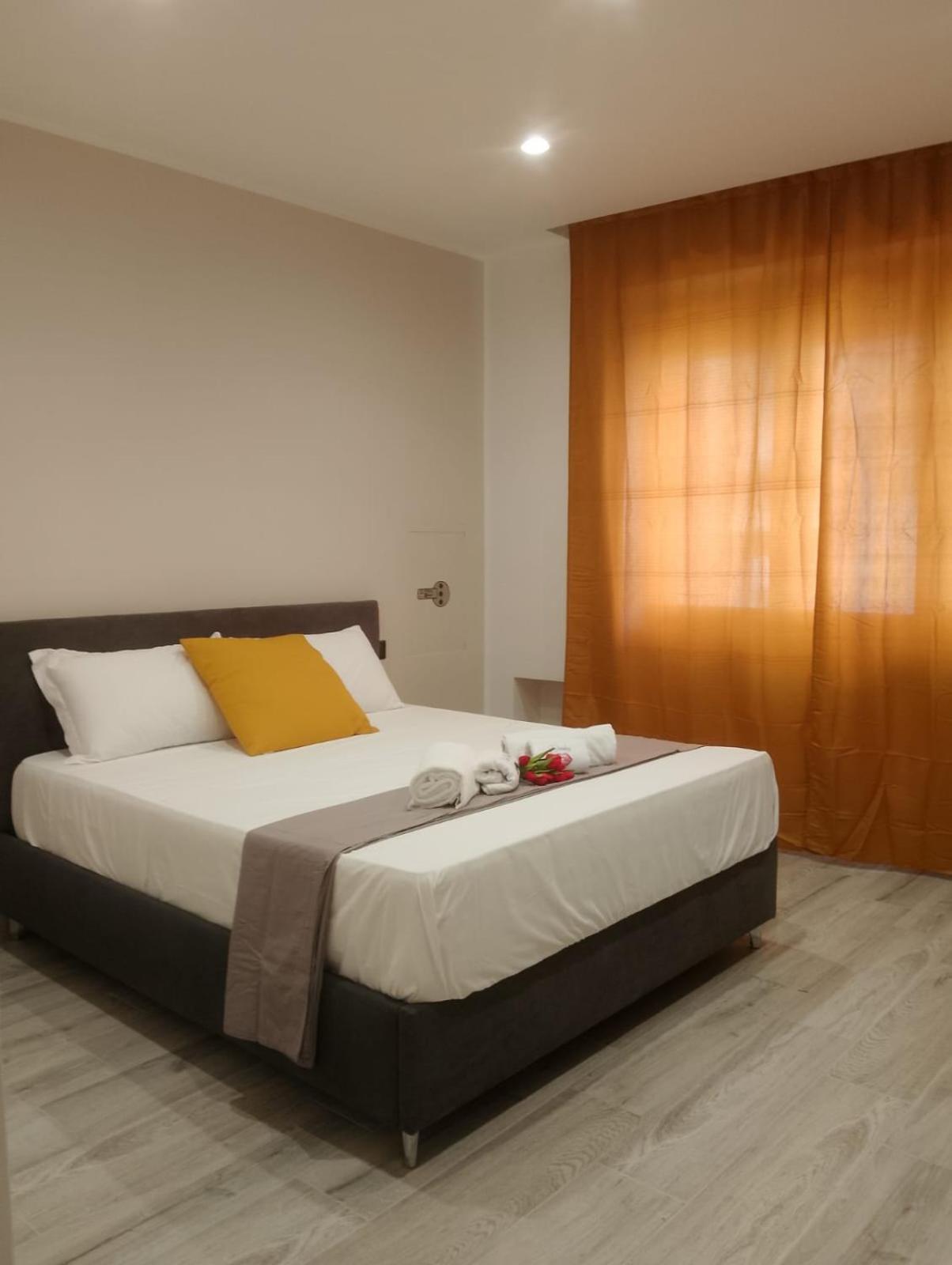 Sweet Rooms San Francesco Napoli Esterno foto