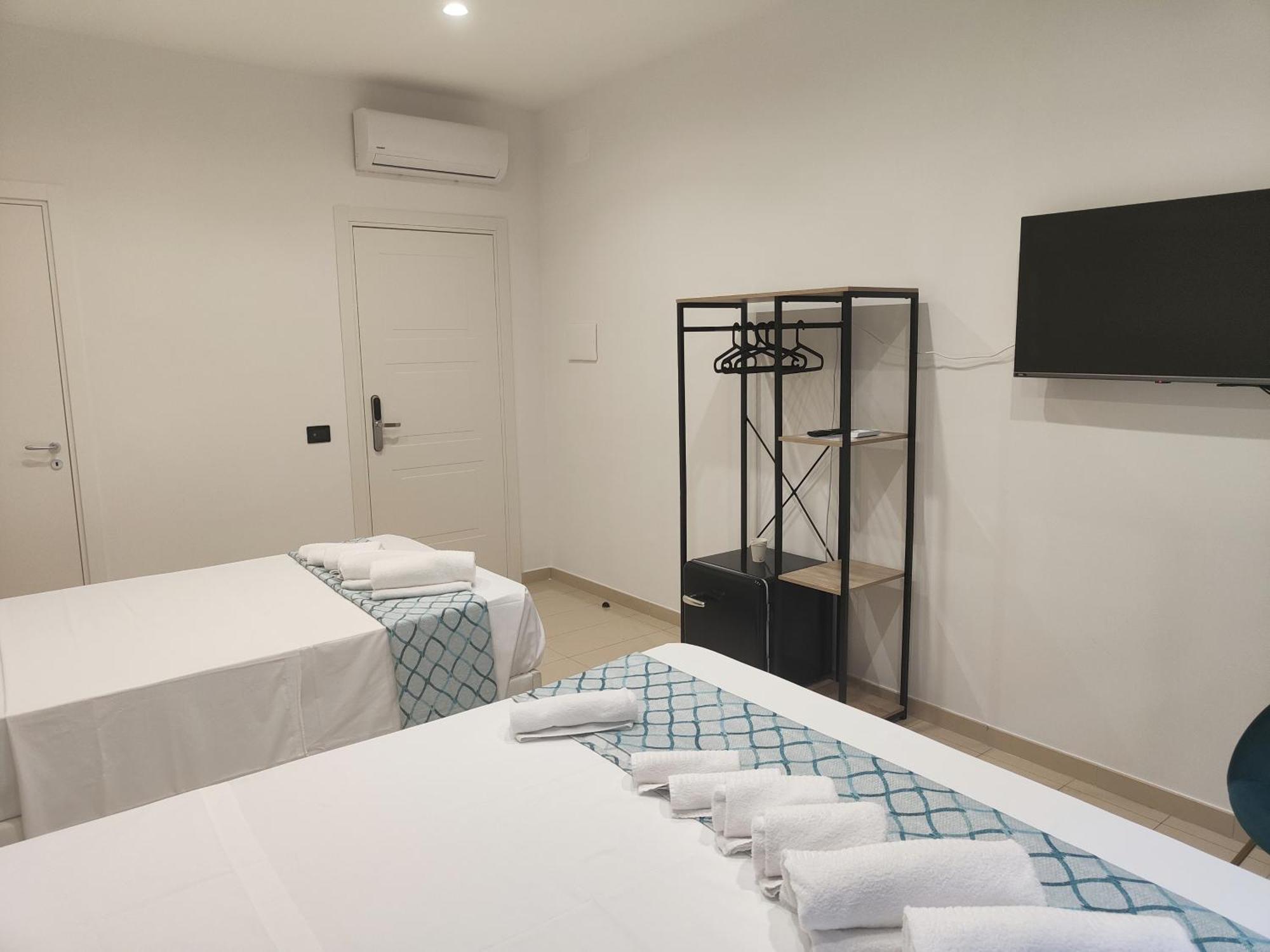 Sweet Rooms San Francesco Napoli Esterno foto