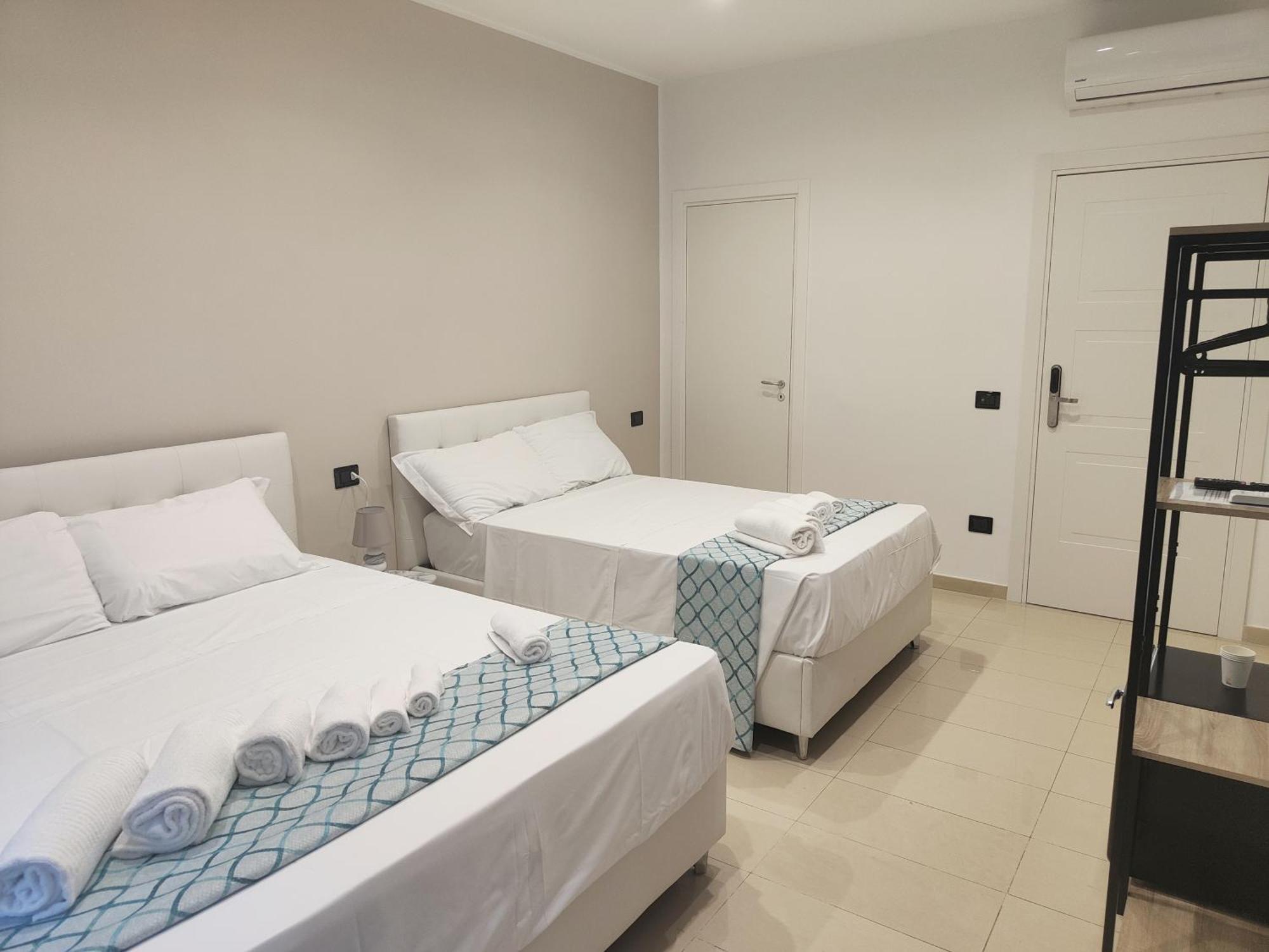 Sweet Rooms San Francesco Napoli Esterno foto